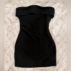 NWT Aritzia Eyecatcher Mini Dress